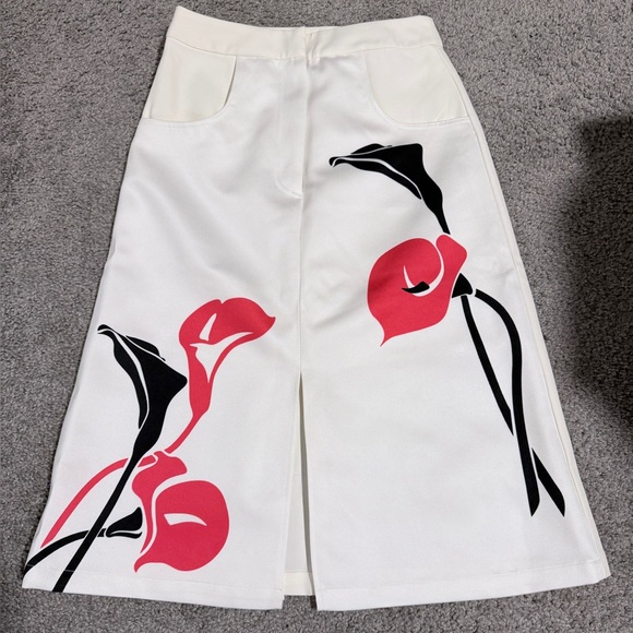 Floral Print White Skirt - Picture 3 of 4